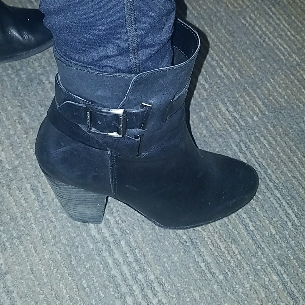 Vince Camuto Booties MakeOffer - Picture 4 of 6